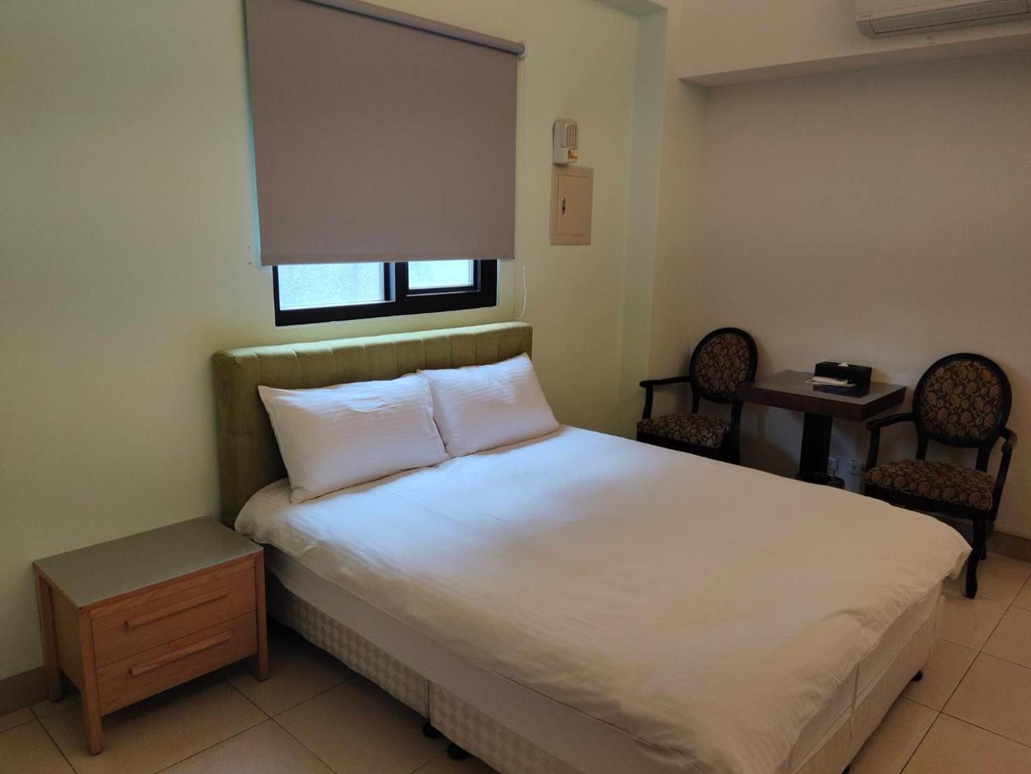 Xiao Songzi Station Maeda Elevator Guesthouse Hualien City Exterior photo
