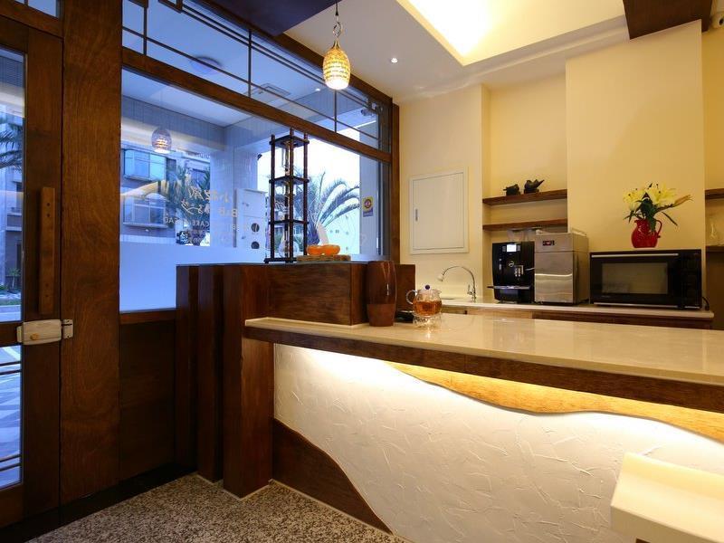 Xiao Songzi Station Maeda Elevator Guesthouse Hualien City Exterior photo