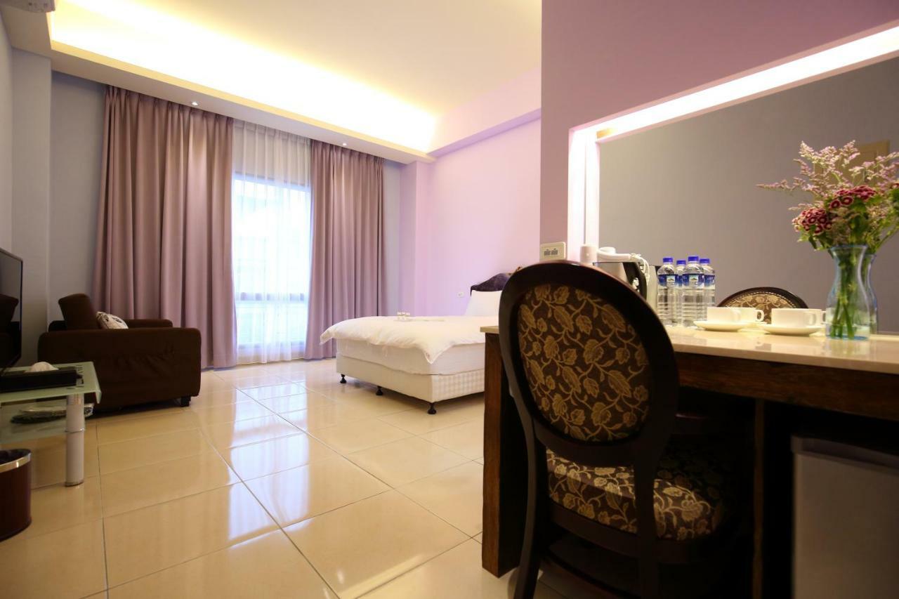 Xiao Songzi Station Maeda Elevator Guesthouse Hualien City Exterior photo