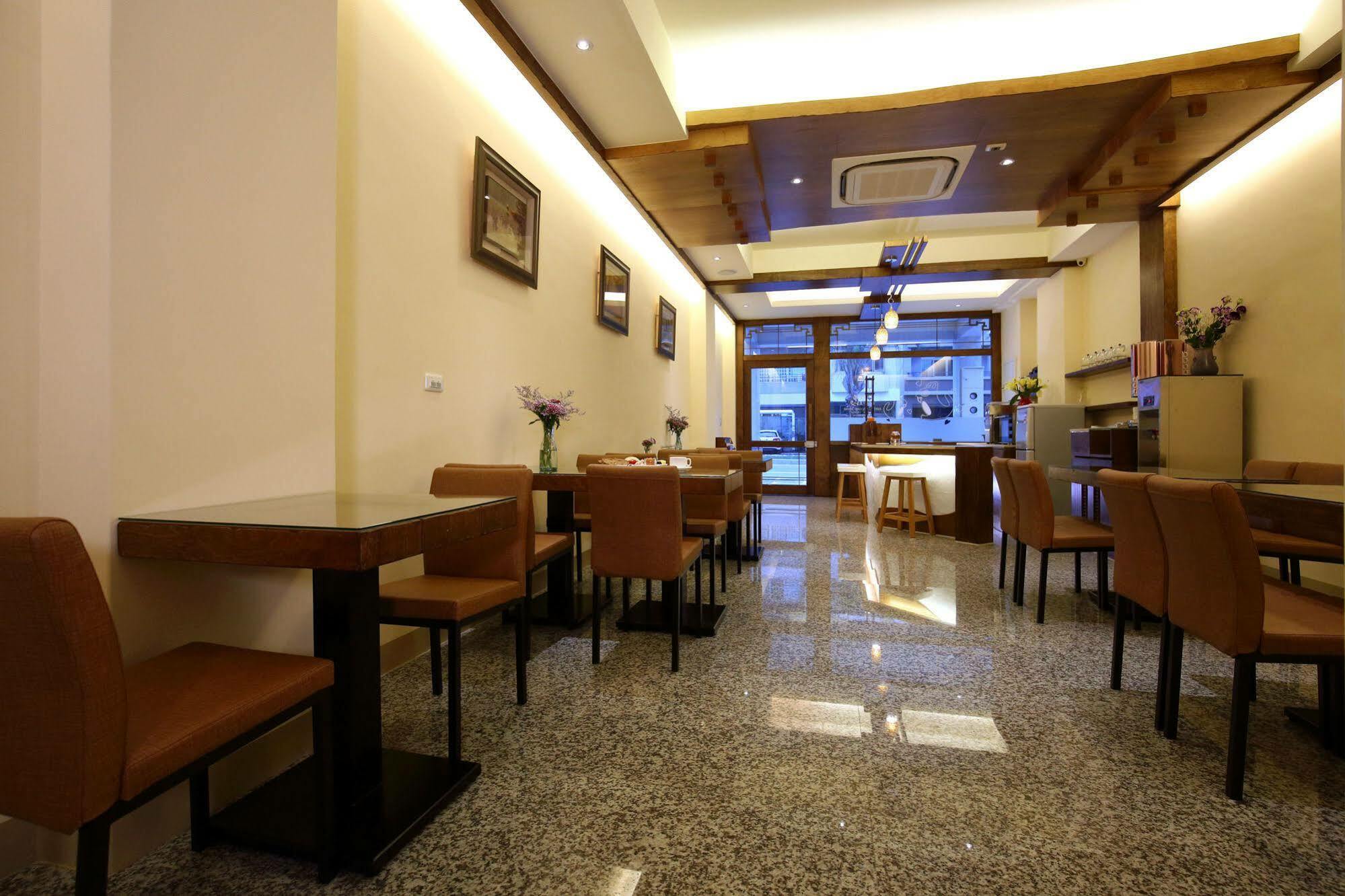 Xiao Songzi Station Maeda Elevator Guesthouse Hualien City Exterior photo